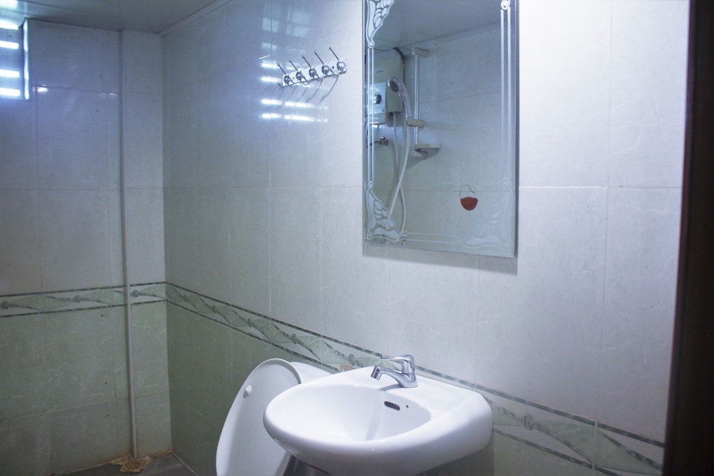 Superior Twin Room (with AC) photo 3
