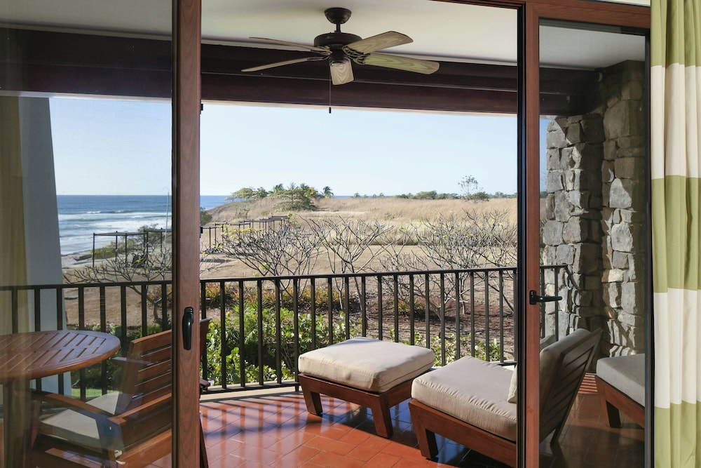 Suite, 1 Bedroom, Balcony - Photo 10