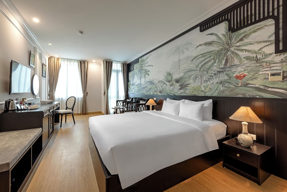 Executive Room, 1 King Bed, City View photo 2