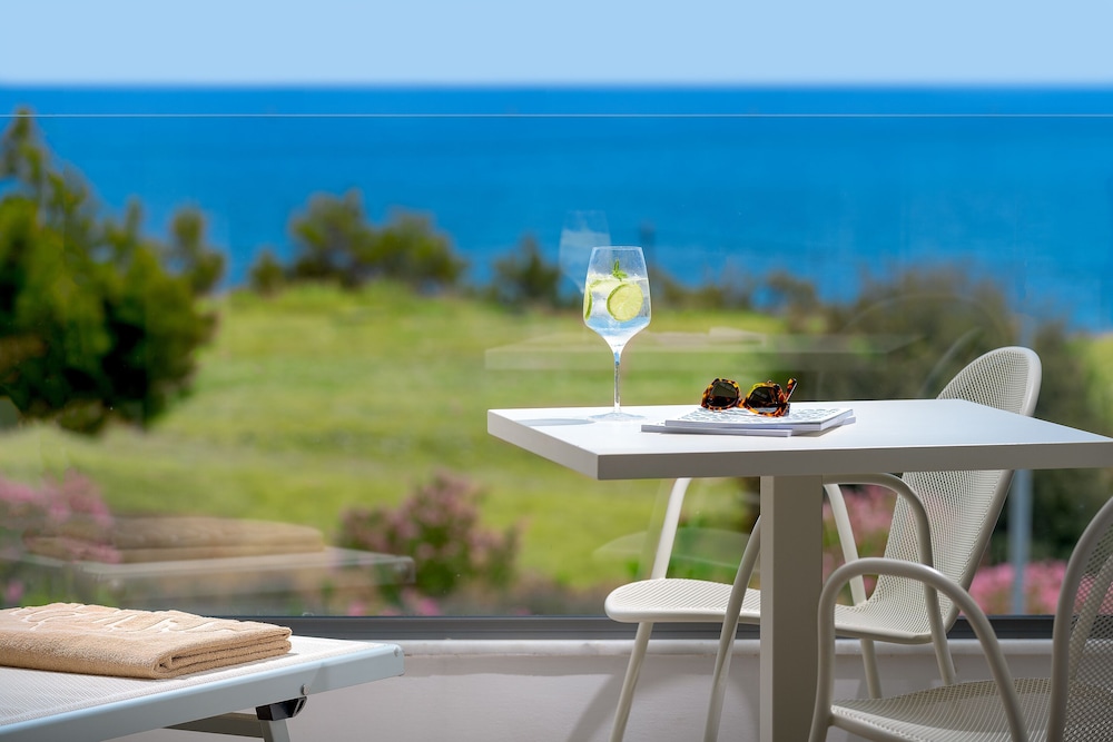 Junior Suite, Sea View - Photo 2