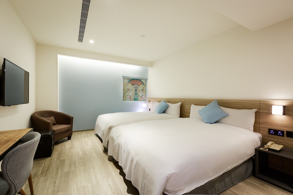 Business Quadruple Room photo 2
