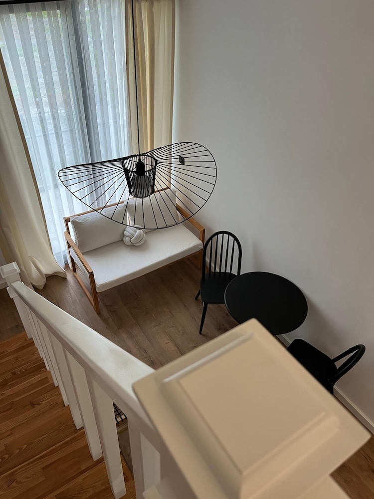 Business Room, Balcony, Garden View photo 2