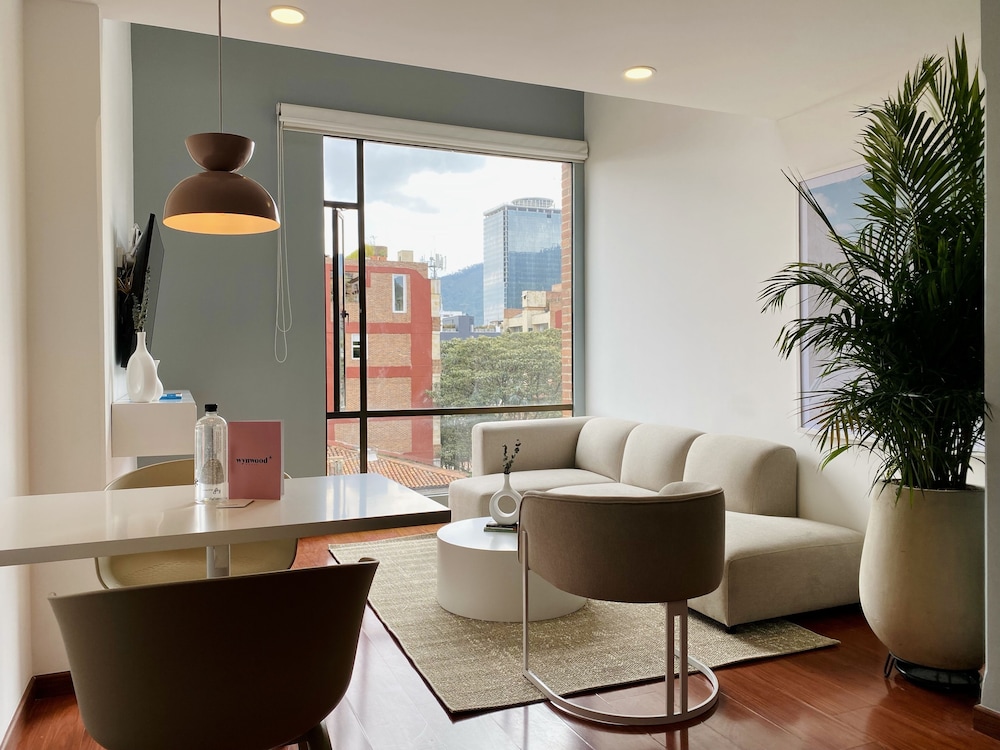 Club Apartment