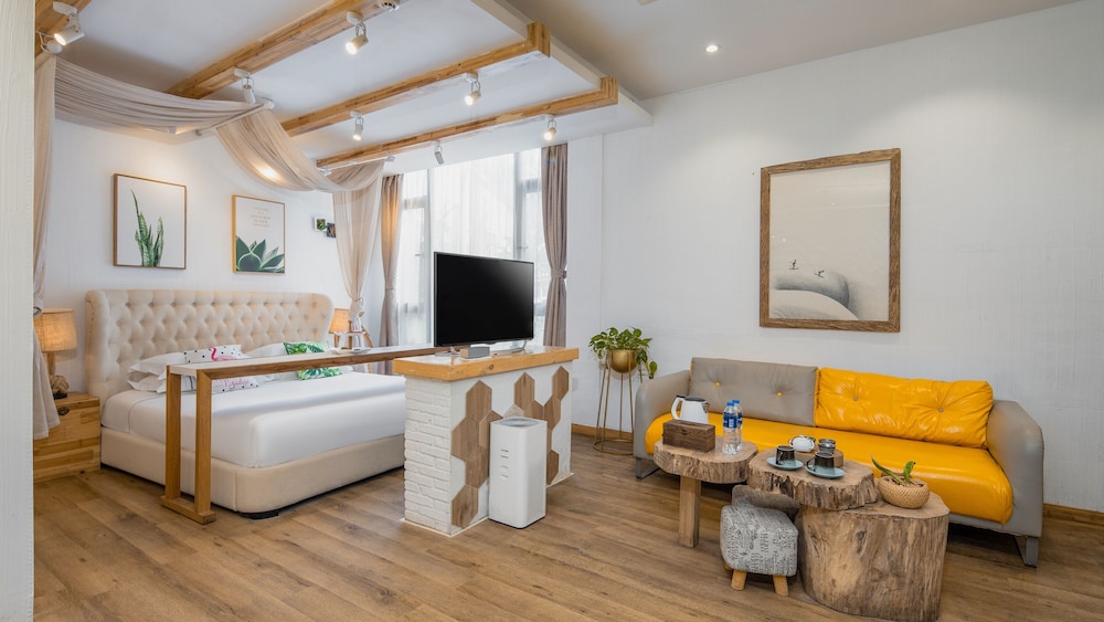 Business Double Room -4(Mainland-Chinese Citizen Only) photo 1