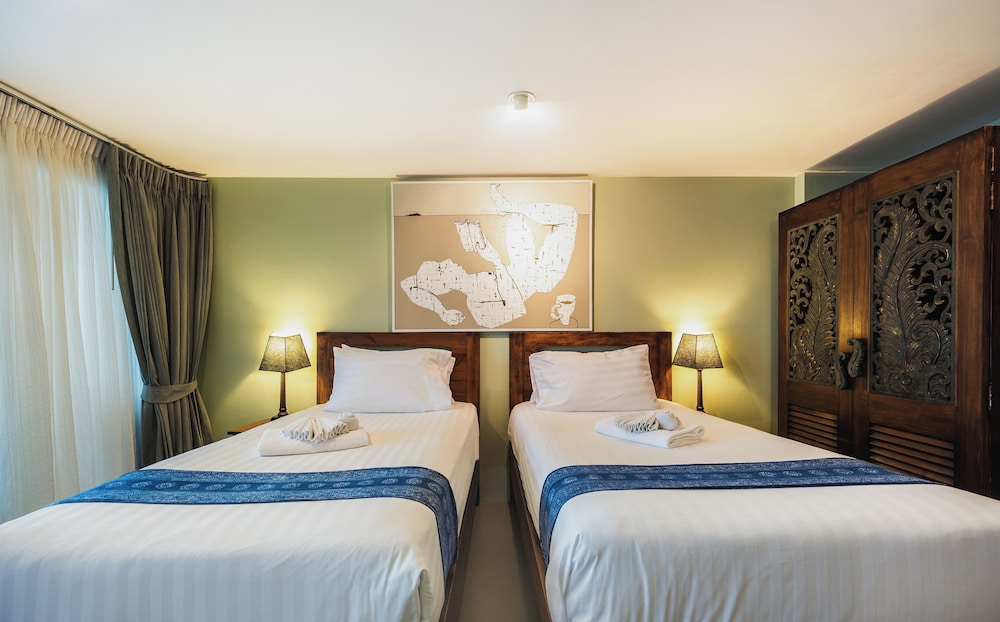 Standard Twin Room - Photo 3