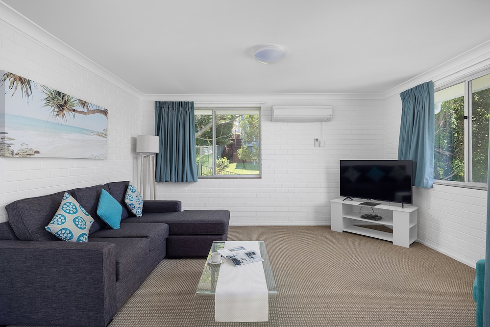 2 Bedroom Unit photo 3