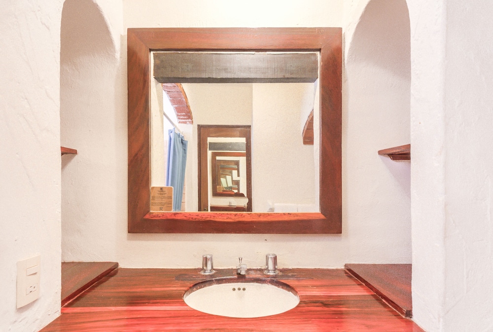 Superior Suite - Photo 4