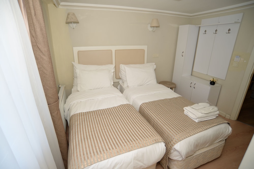 Standard Twin Room photo 1