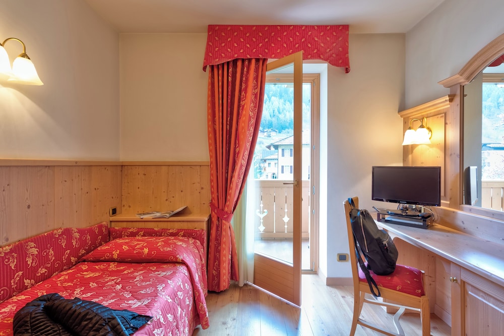 Standard Single Room photo 3