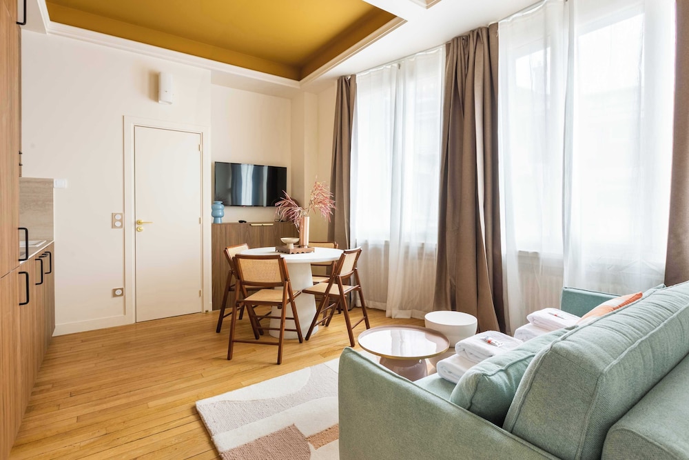 Comfort Apartment photo 2