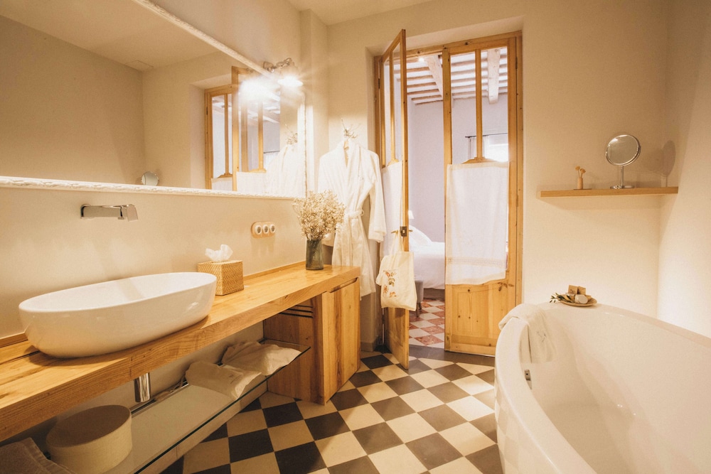 Double or Twin Room (Noble Deluxe) photo 3
