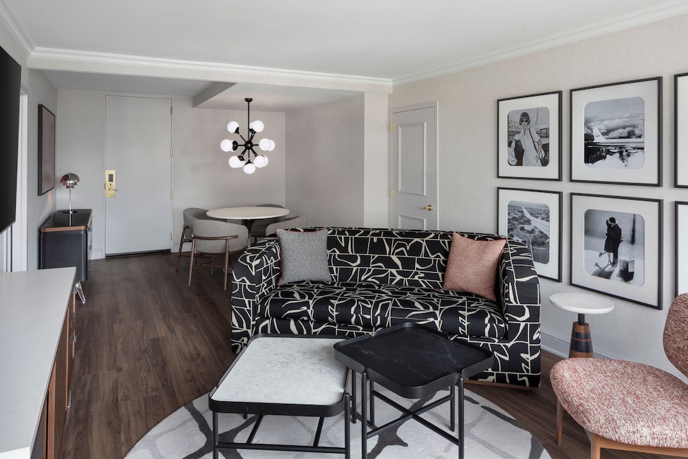 Suite, 1 Bedroom, City View