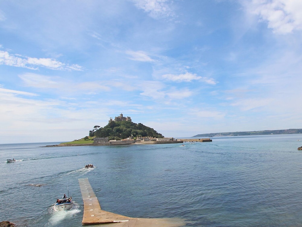 Cottage photo 1