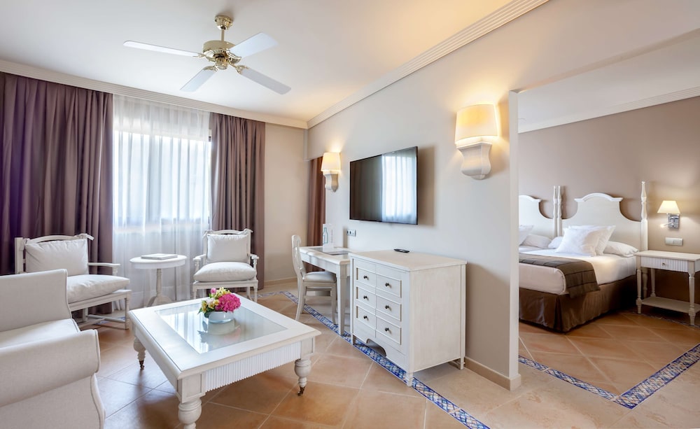 Junior Suite (Family)