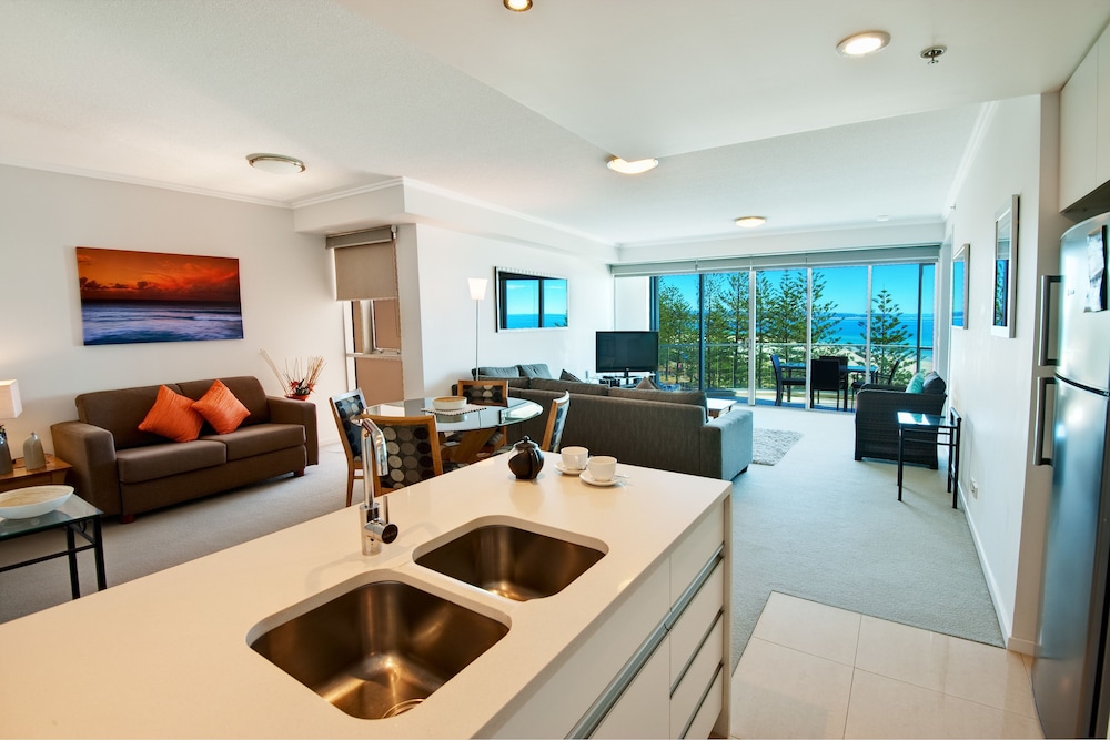Apartment, 1 Bedroom, Beach View photo 3