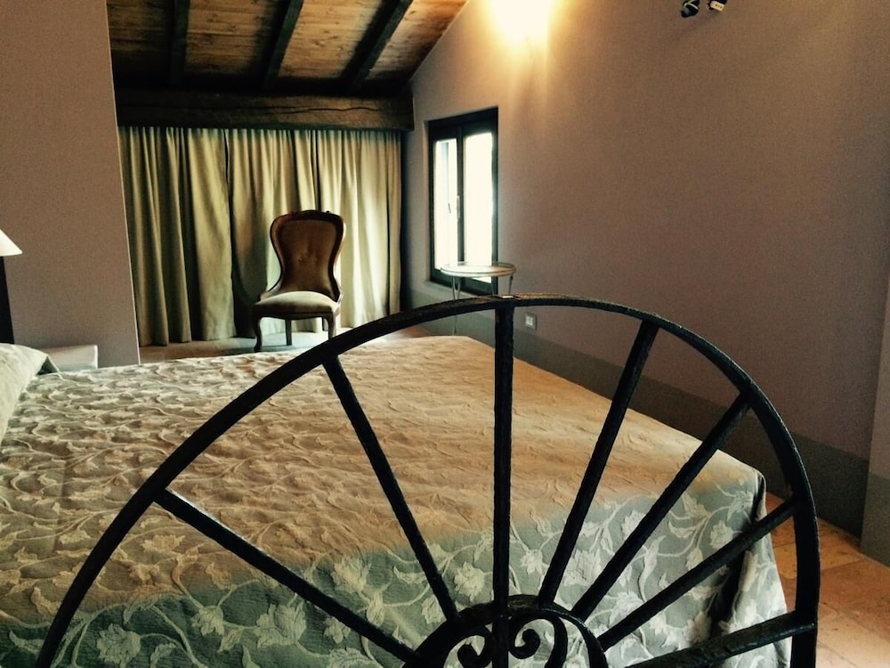 Superior Triple Room photo 3