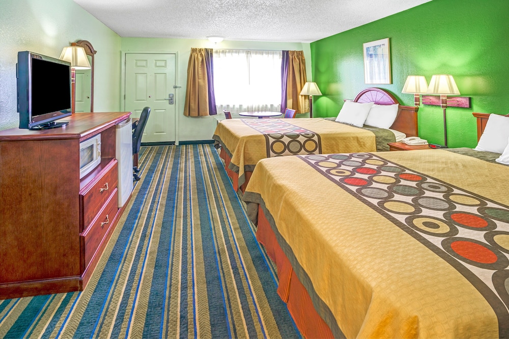 Room, 2 Queen Beds, Accessible, Non Smoking - Photo 6