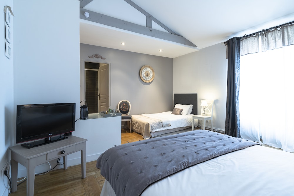 Triple Room (Grey Room) photo 3