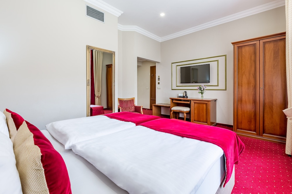 Available room
