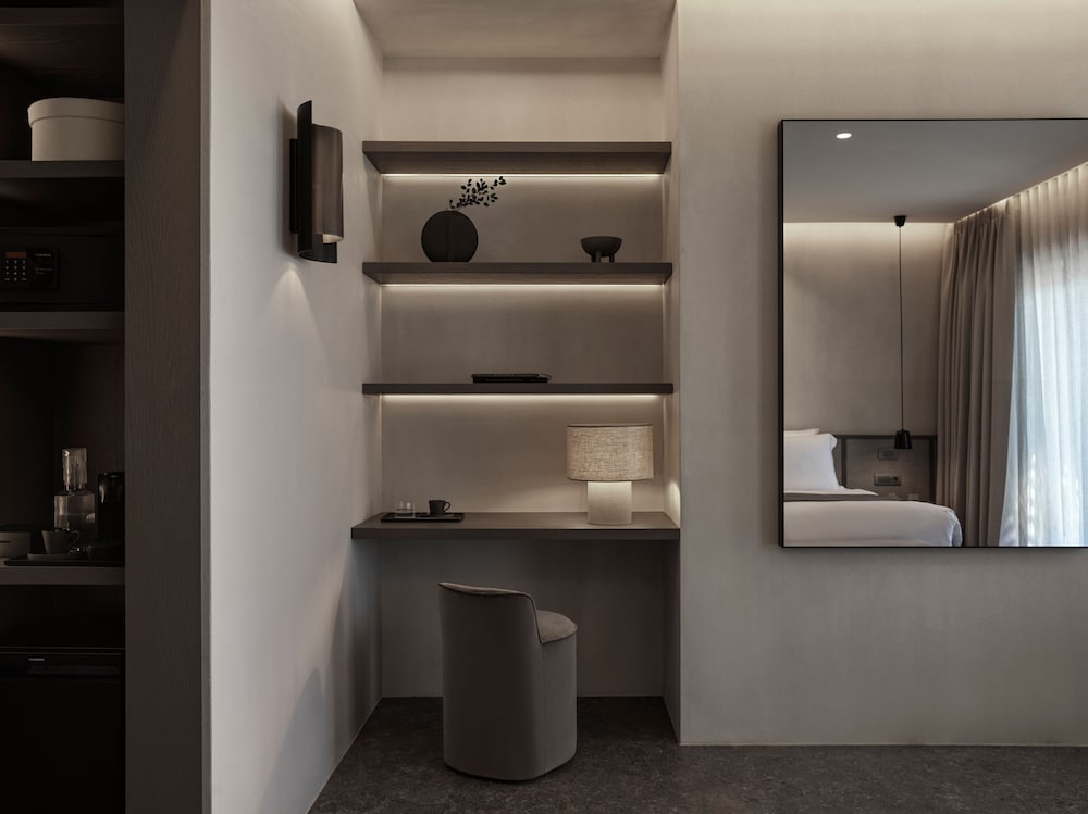 Deluxe Suite, Private Heated Pool, Sea View - Photo 12