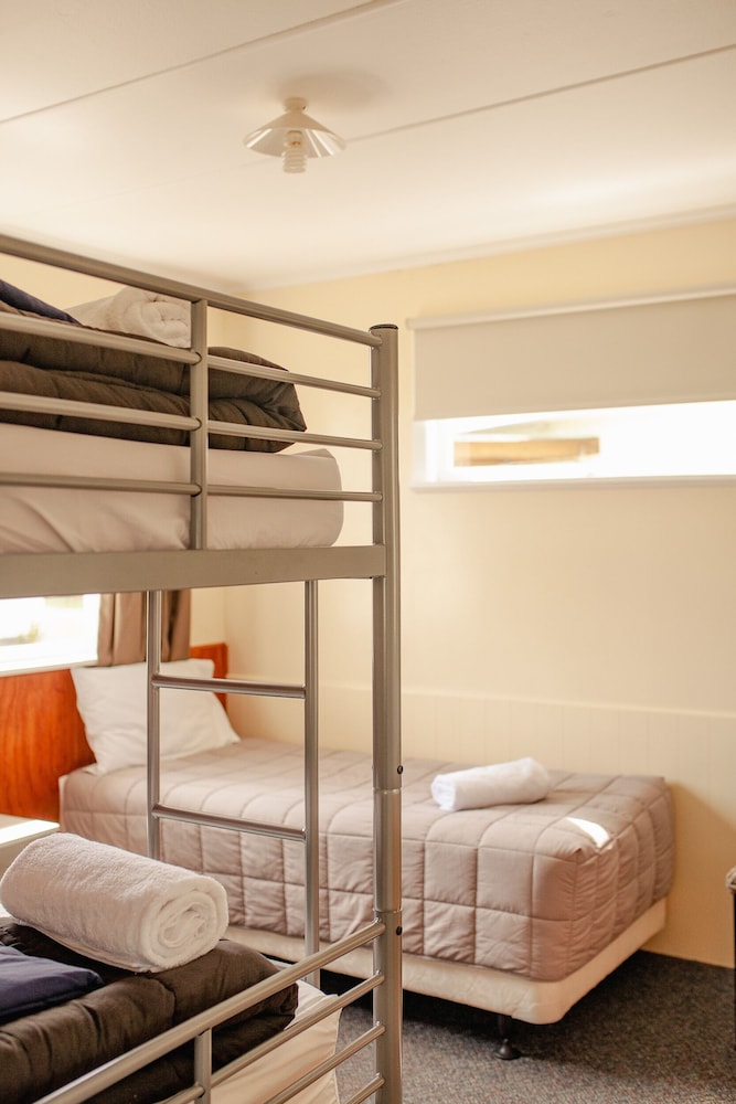 Self-Contained Unit -Tui photo 2