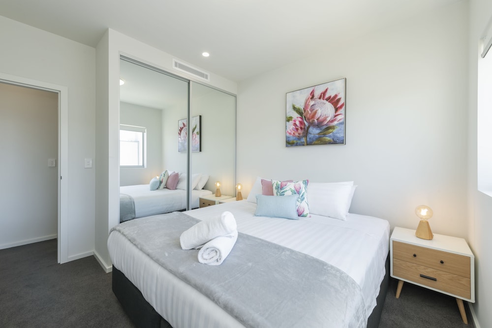 Apartment, 2 Bedrooms, 2 Bathrooms photo 3