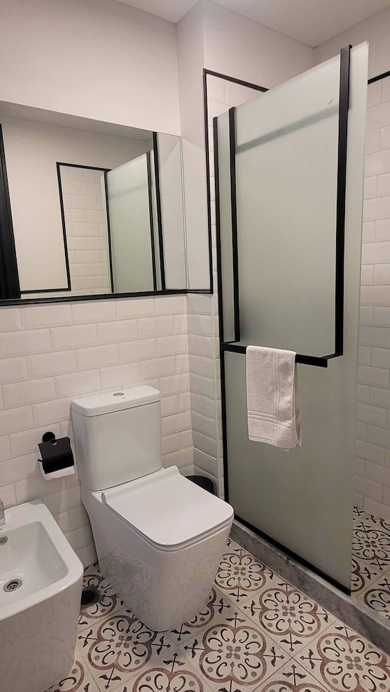Room 203 photo 3