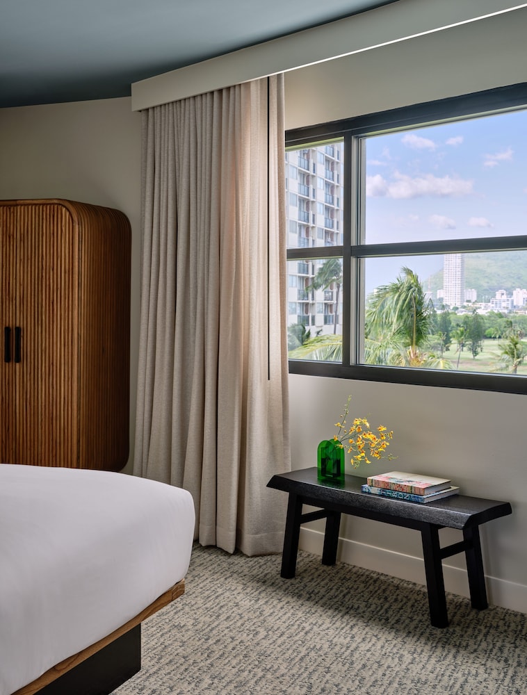 Standard Room, 1 Queen Bed - Photo 4