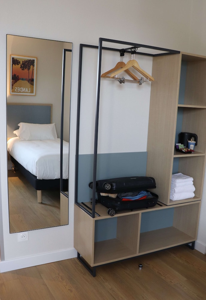 Standard Room, 1 Double Bed - Photo 10