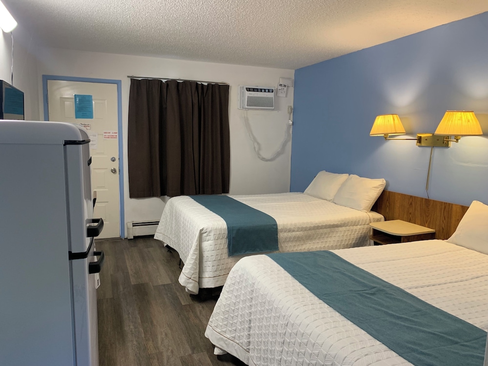 Economy Studio, 2 Queen Beds photo 3