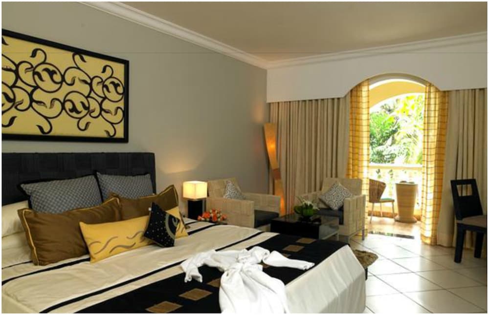 Premium Room - Photo 6