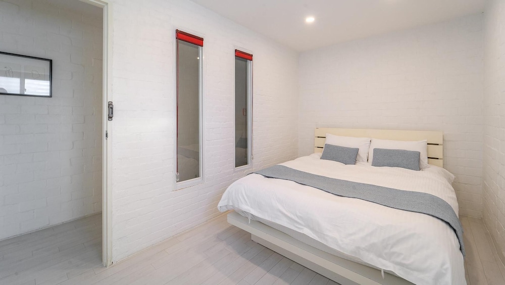 Basic Room, 1 Bedroom (302(Ocean view)) - Photo 2