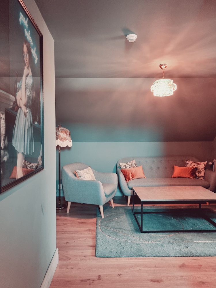 Family Room photo 3