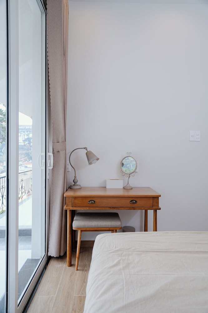 Standard Double Room, Balcony, Hill View