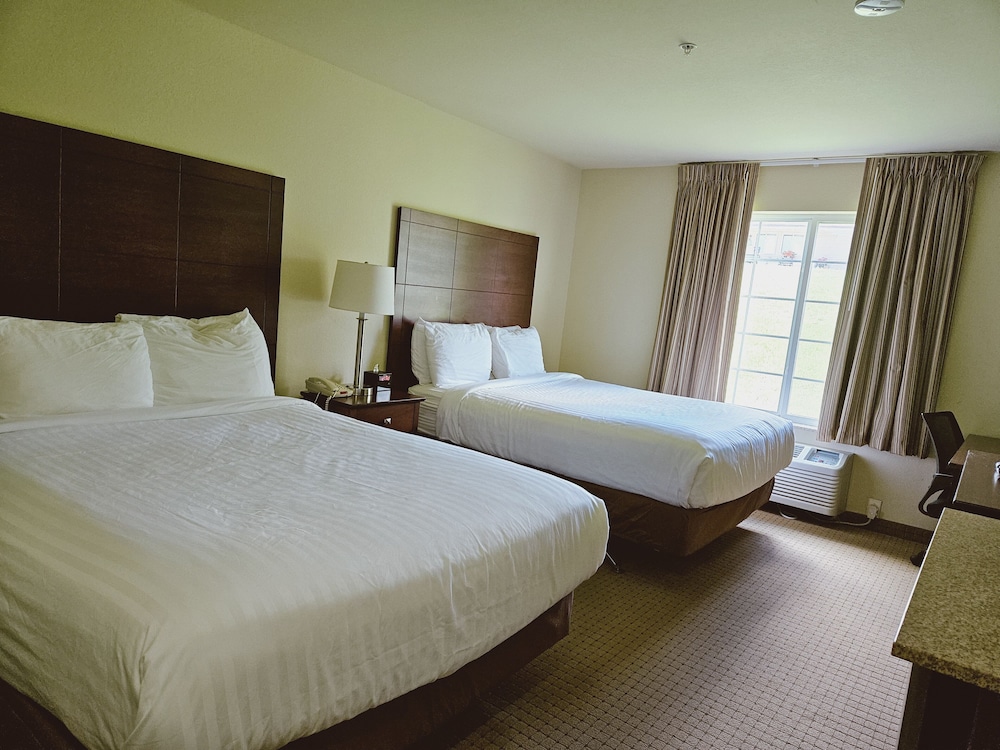 Standard Room, 2 Queen Beds, Non Smoking - Photo 3