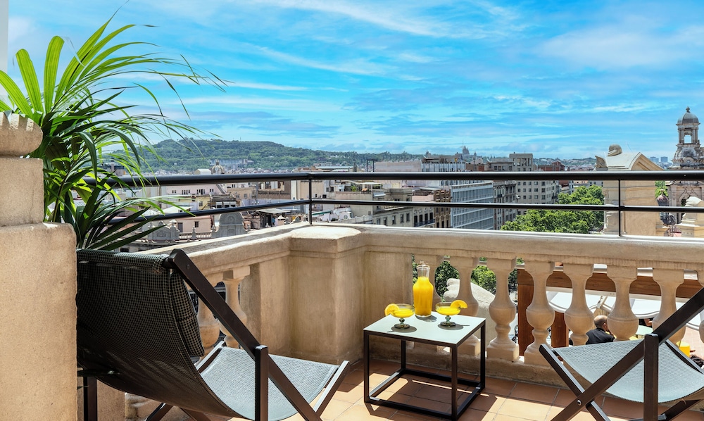 Superior Room, Terrace (Avenida) thumbnail 6