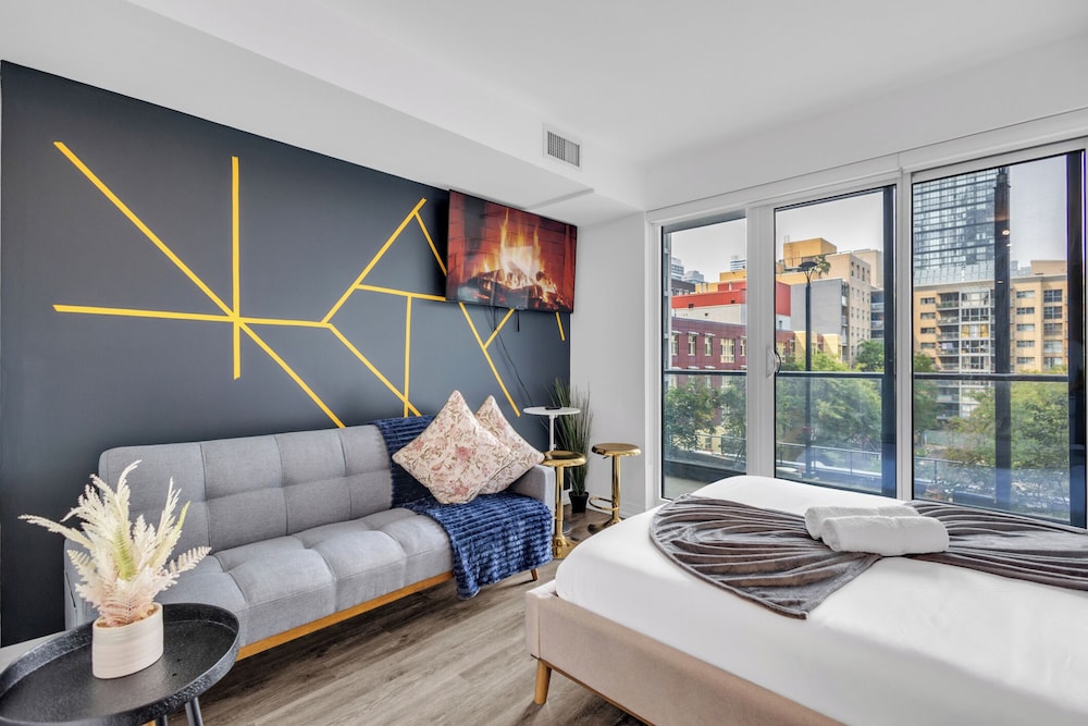 City Studio Suite, Balcony, Garden View