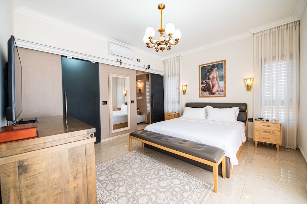 Business Penthouse, 2 Bedrooms, Smoking, Beach View photo 1
