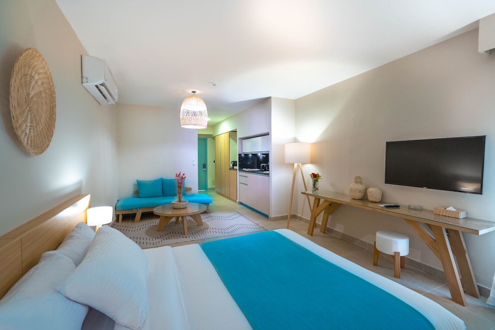 Ground Superior Suite Back View
