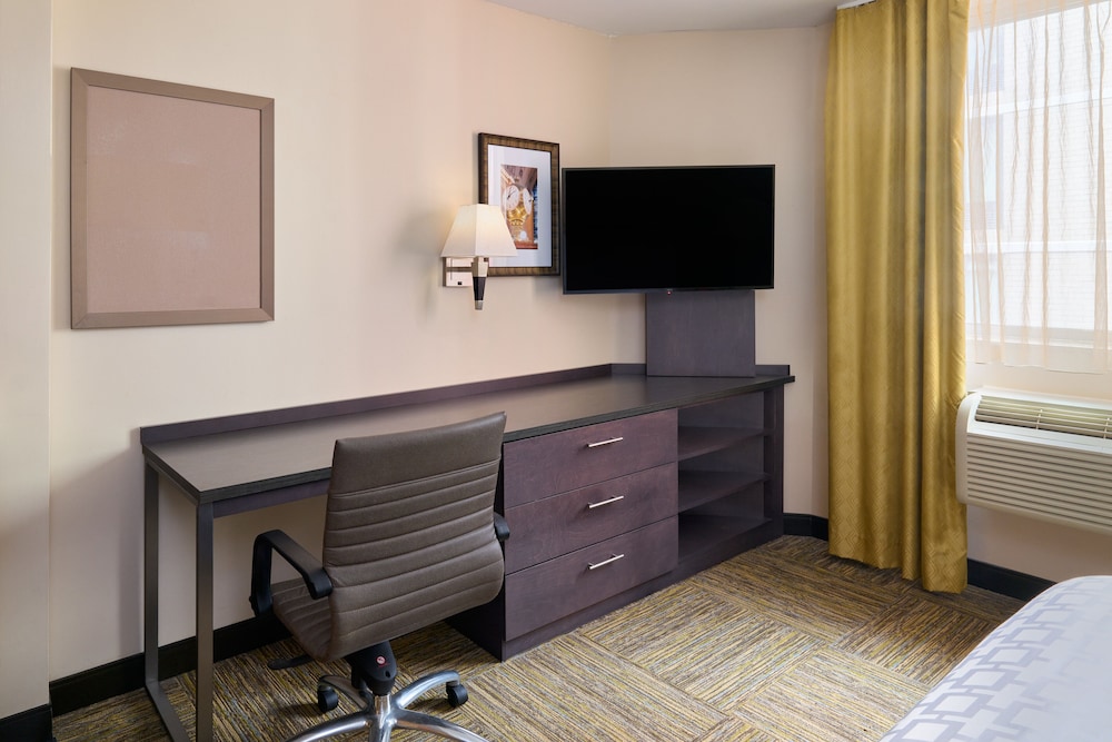 Studio Suite, 1 Queen Bed (High Floor)