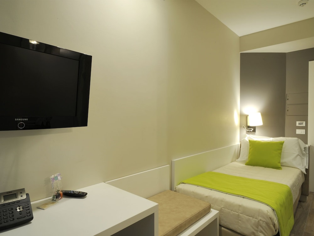 Single Room photo 1