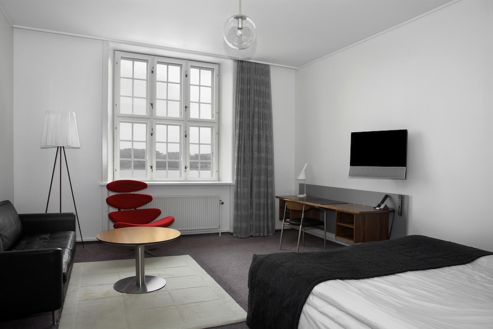 Junior Suite, Fjord View, Main Building - Photo 2