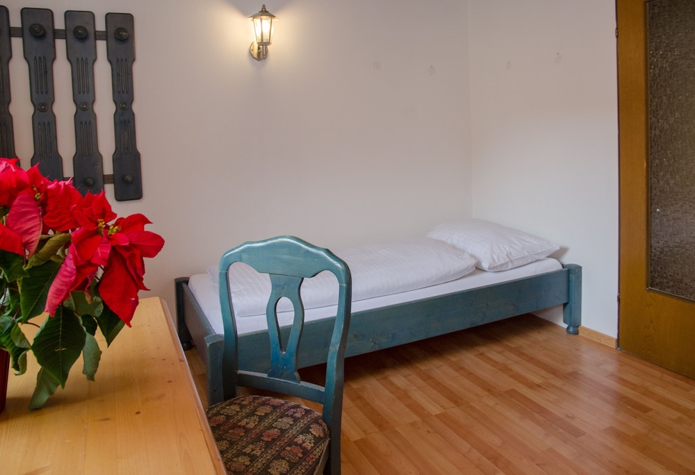 Economy Single Room photo 2