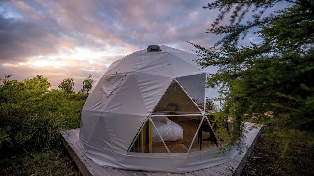 Deluxe Tent, Garden View