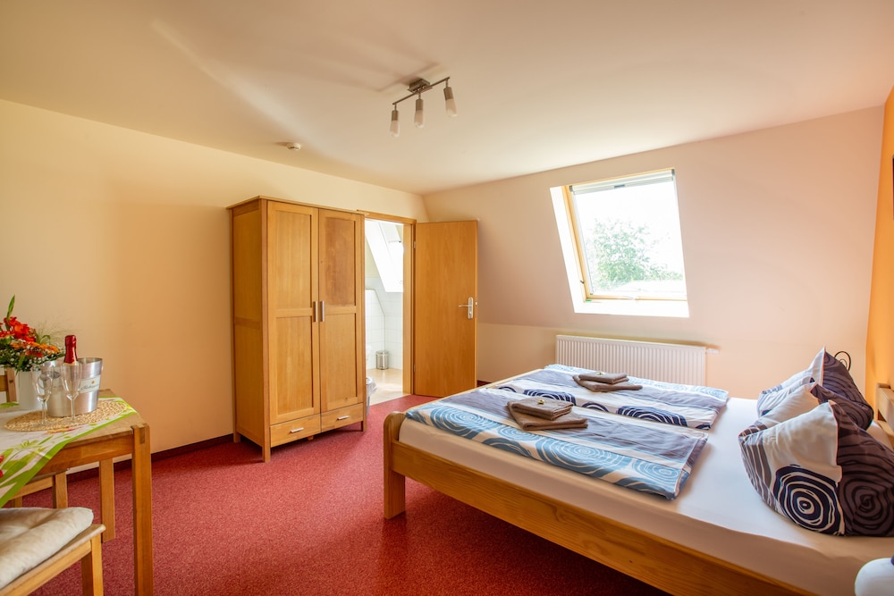 Double Room photo 3
