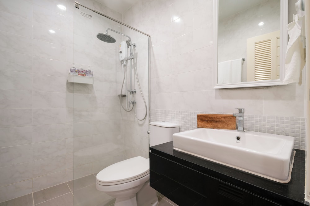 Classic Townhome photo 2