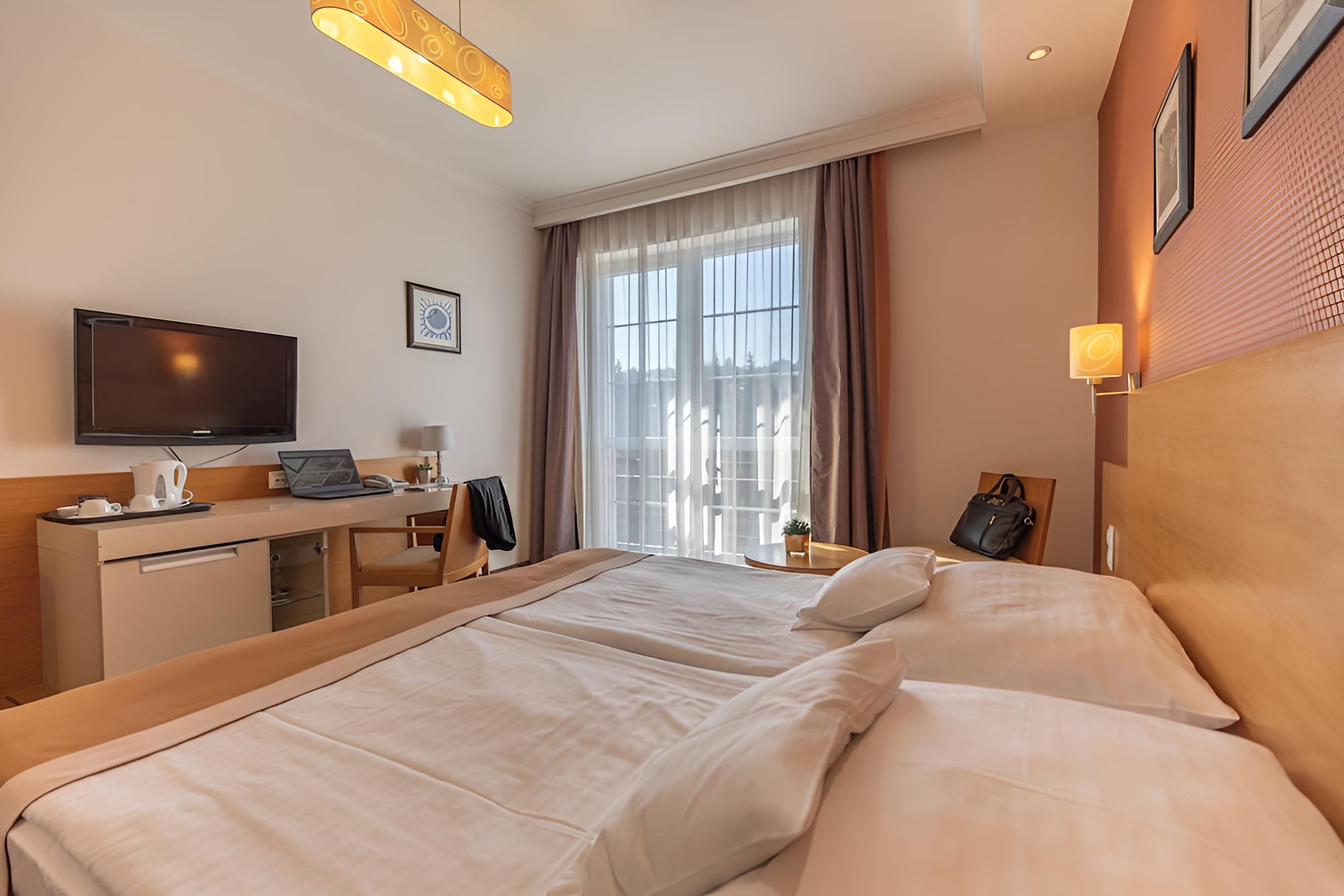 Superior Room, Non Smoking, City View