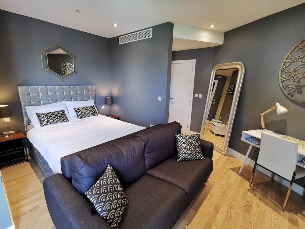 Superior Studio Suite photo 1