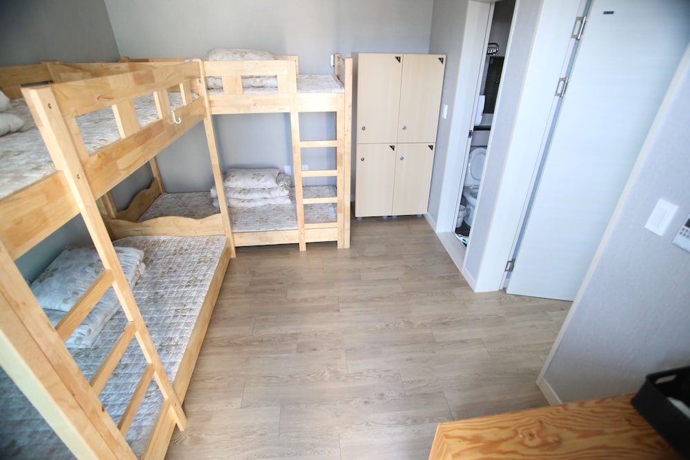 Shared Dormitory, Women only (6 Beds) photo 1