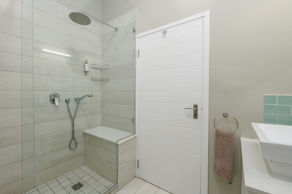 Studio Apartment with Patio photo 2